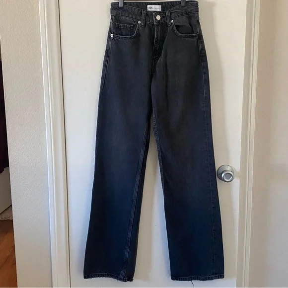Zara High Rise Straight Black Jeans - Picture 1 of 12
